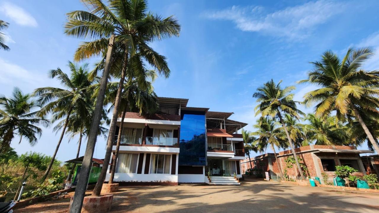 Coastal Bay Beach Resort Harnai Ngoại thất bức ảnh