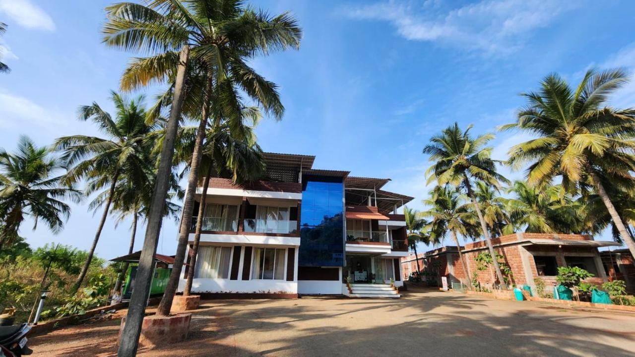 Coastal Bay Beach Resort Harnai Ngoại thất bức ảnh